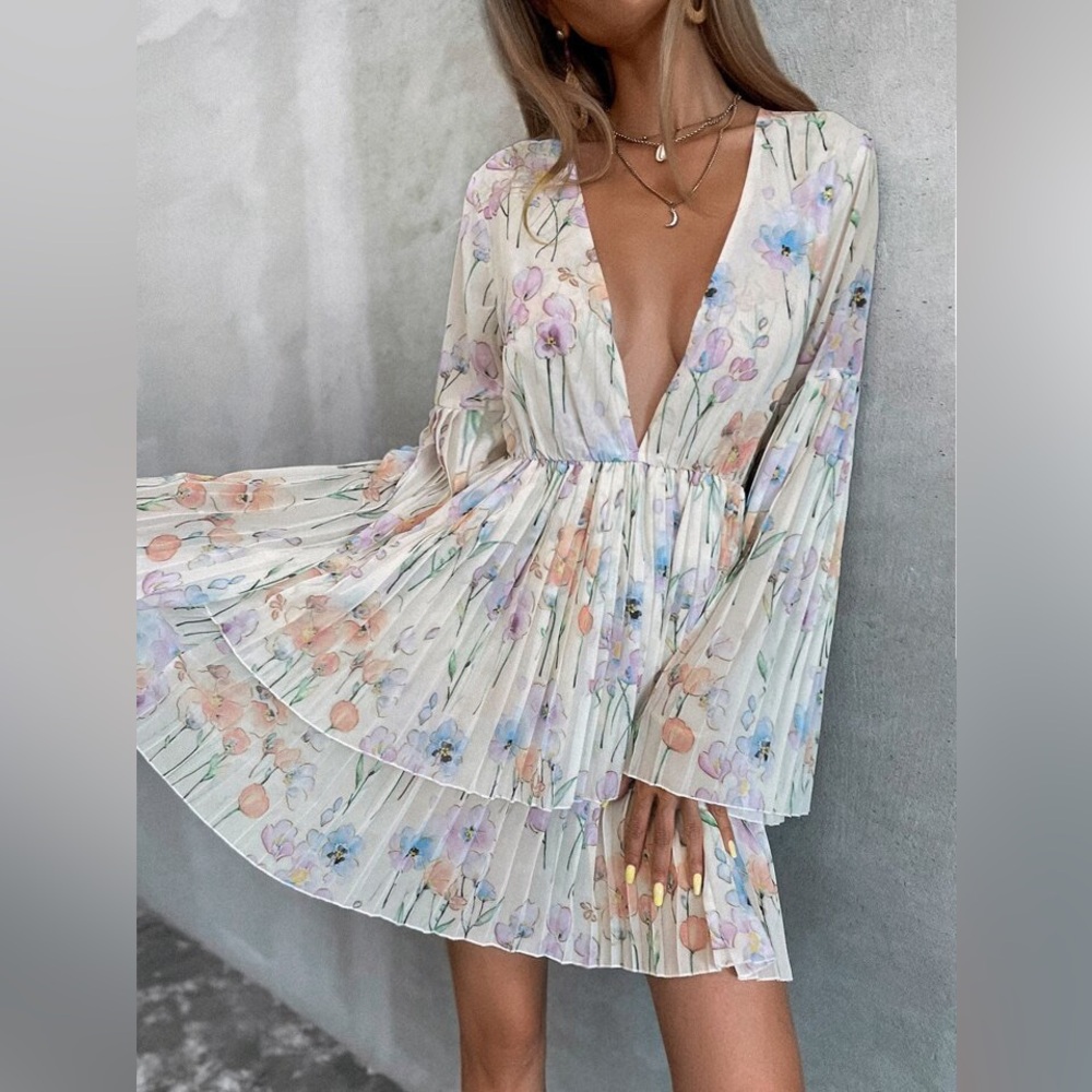 NWT Floral Pleated Dress
